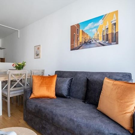 Urban 1Br Retreat, Easy City Link By Hm Wenen Buitenkant foto