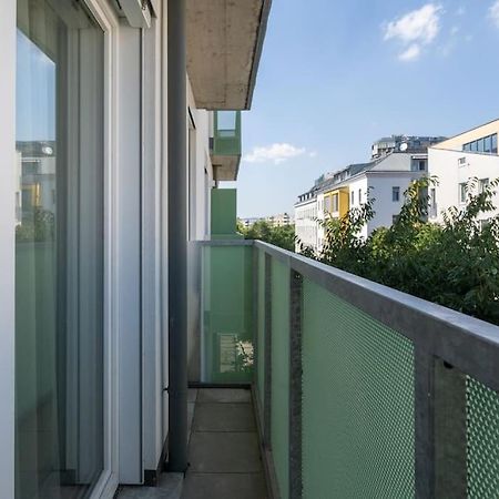 Urban 1Br Retreat, Easy City Link By Hm Wenen Buitenkant foto